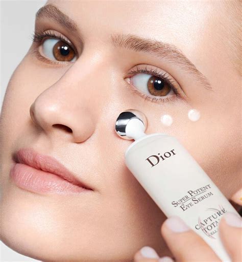 【DIOR】 カプチュール トータル セル ENGY アイ セラム (目元 